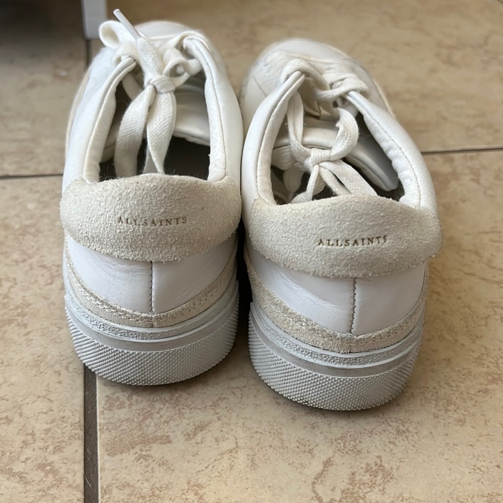 White platform tennis